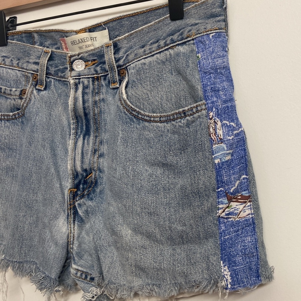 Levi’s 550 🌴 Tropical Inset Recycled Denim Cutoffs Relaxed Fit Jean Shorts